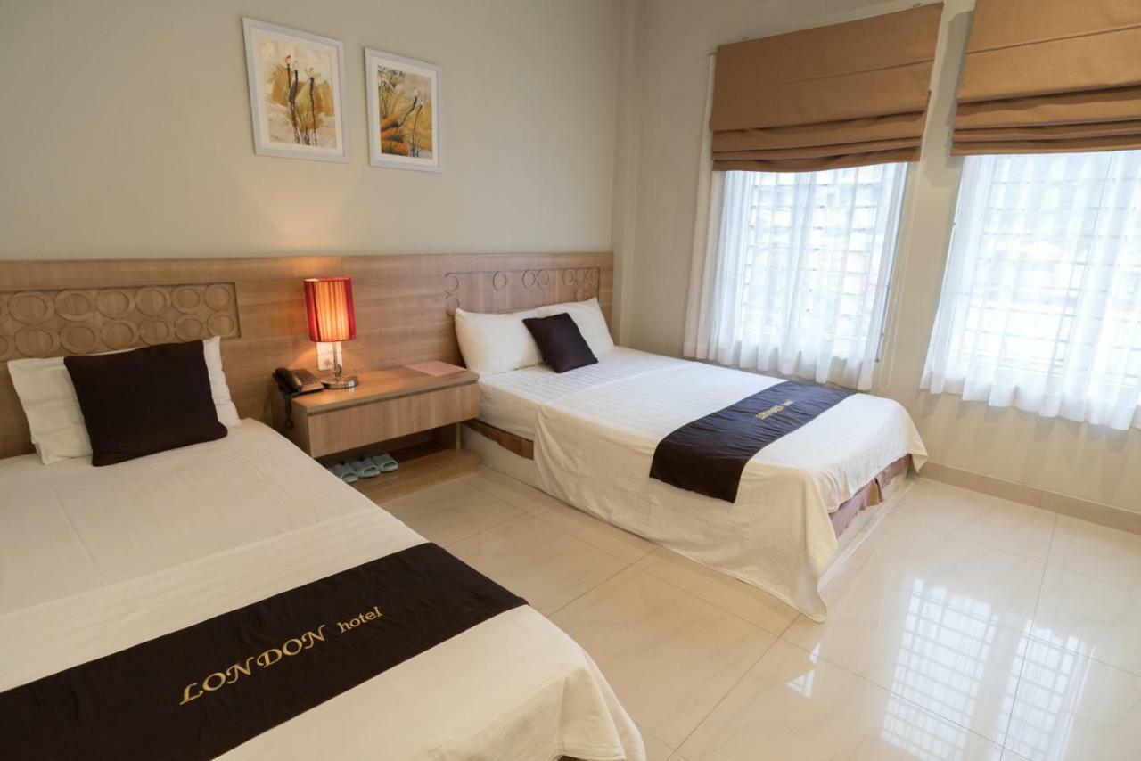 London Hotel Ха Лонг Екстериор снимка